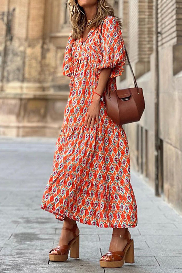 LB | Sukienka midi w stylu boho z krótkim rękawem