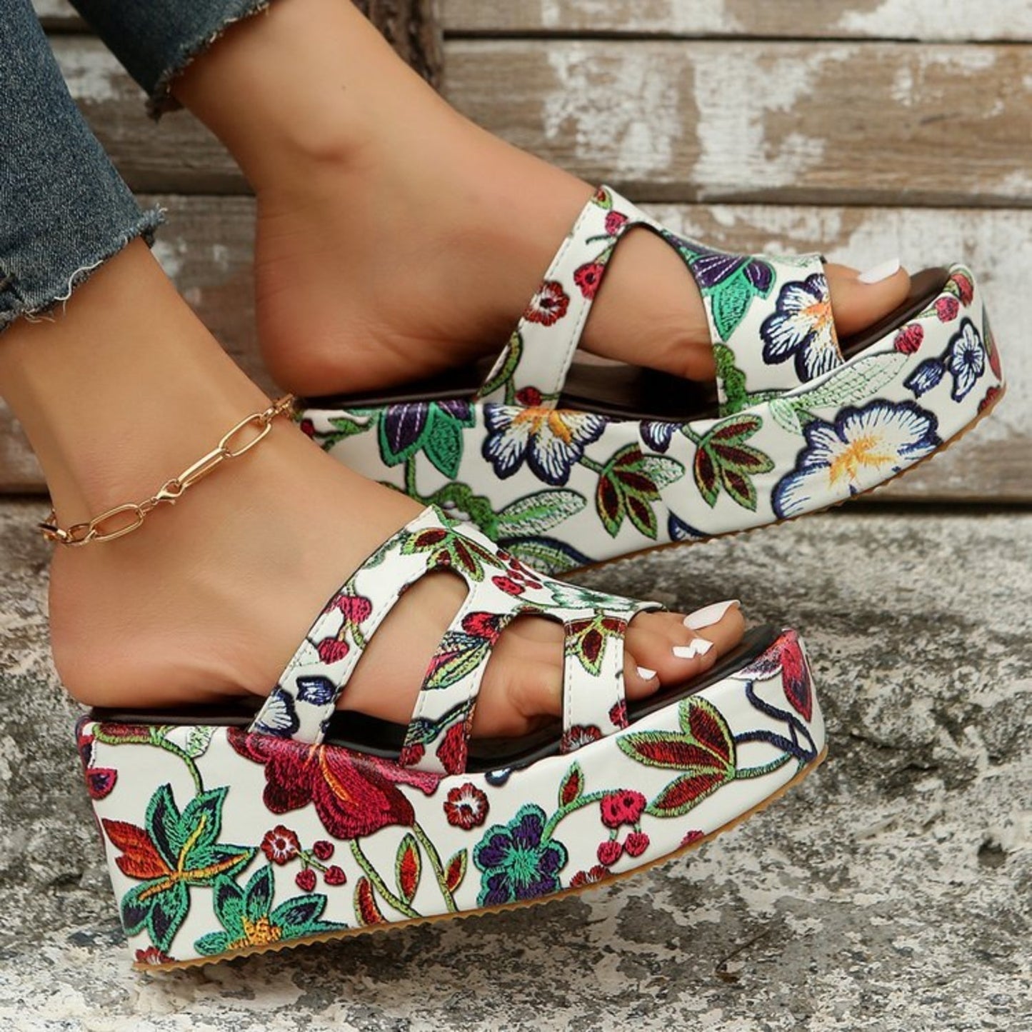 AS | Wycięte kwiatowe sandały peep toe