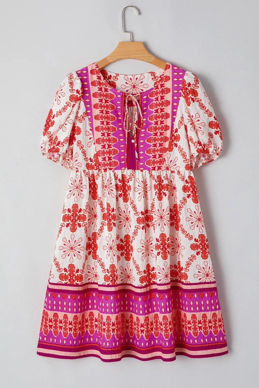 LB | Boho Floral Sukienka mini z krótkim rękawem i wiązaniem na szyi