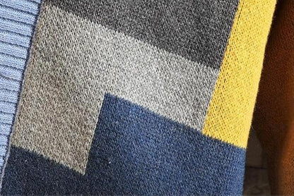 AS | Stylowy sweter z dekoltem w szpic
