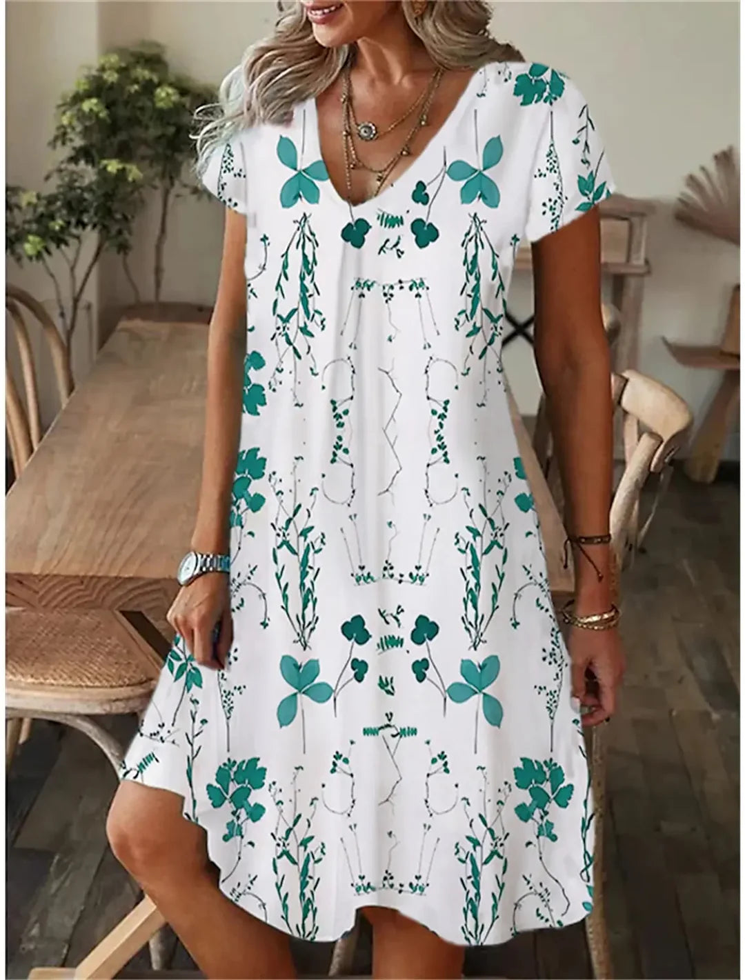 LB | Elegancka mini sukienka z nadrukiem i krótkim rękawem