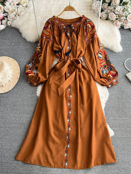 AS | Haftowana sukienka vintage