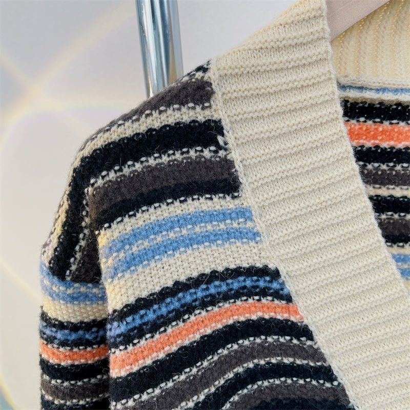AS | Sweter w paski z dekoltem w szpic
