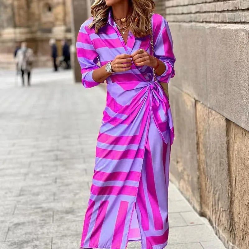 LB | Fashion Sukienka midi w paski z dekoltem w serek i sznurowaniem